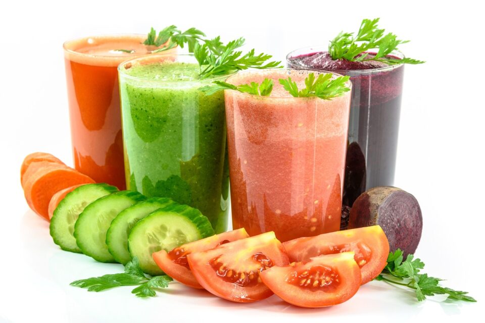 Detoxen mit der Saftkur [Bildinhalt mit KI erstellt]