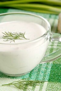 Saure Sahne Diät - Wie funktioniert abnehmen mit Sahne?